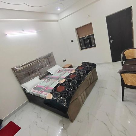 Bhavana Bhawan Hotell Vrindāvan Exteriör bild